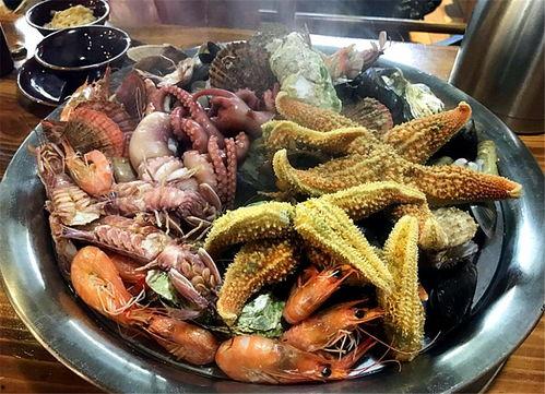 日照吃海鲜网红店,网红店带你探秘海鲜美食天堂”