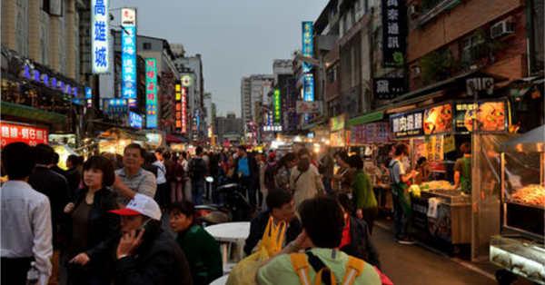 现在郑州什么网红小吃街,品味中原美食新地标